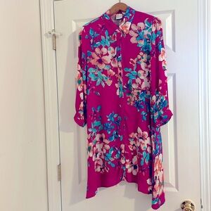 Cupio floral dress or tunic top! Nice high/low hem. Lovely fushia/aqua/wht. Sz L